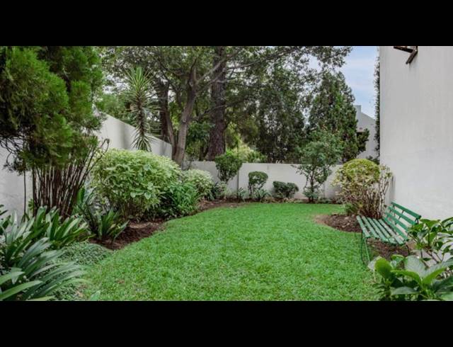 3 BEDROOM TOWNHOUSE FOR SALE IN BRYANSTON